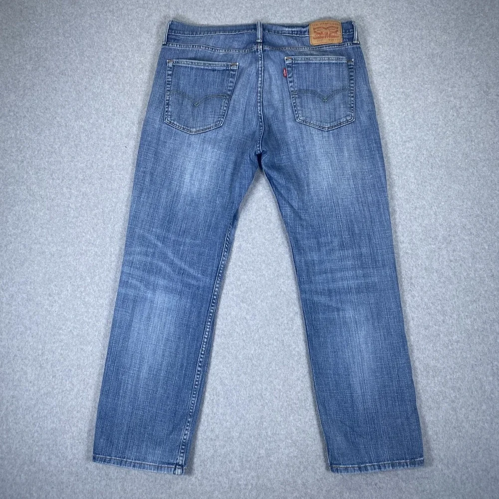 Levi 514 Straight Fit Jeans Mens 36x30 Blue Medium Wash Distressed Denim